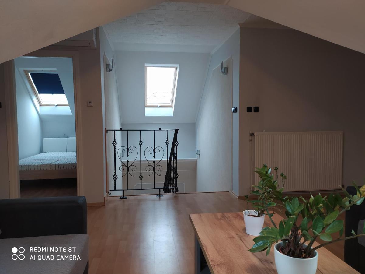 Nikolux Apartman Hajduszoboszlo Exterior photo