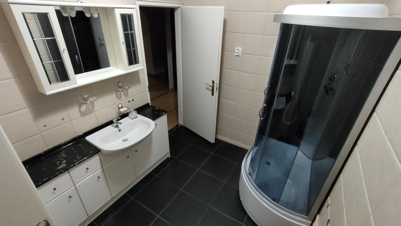 Nikolux Apartman Hajduszoboszlo Exterior photo