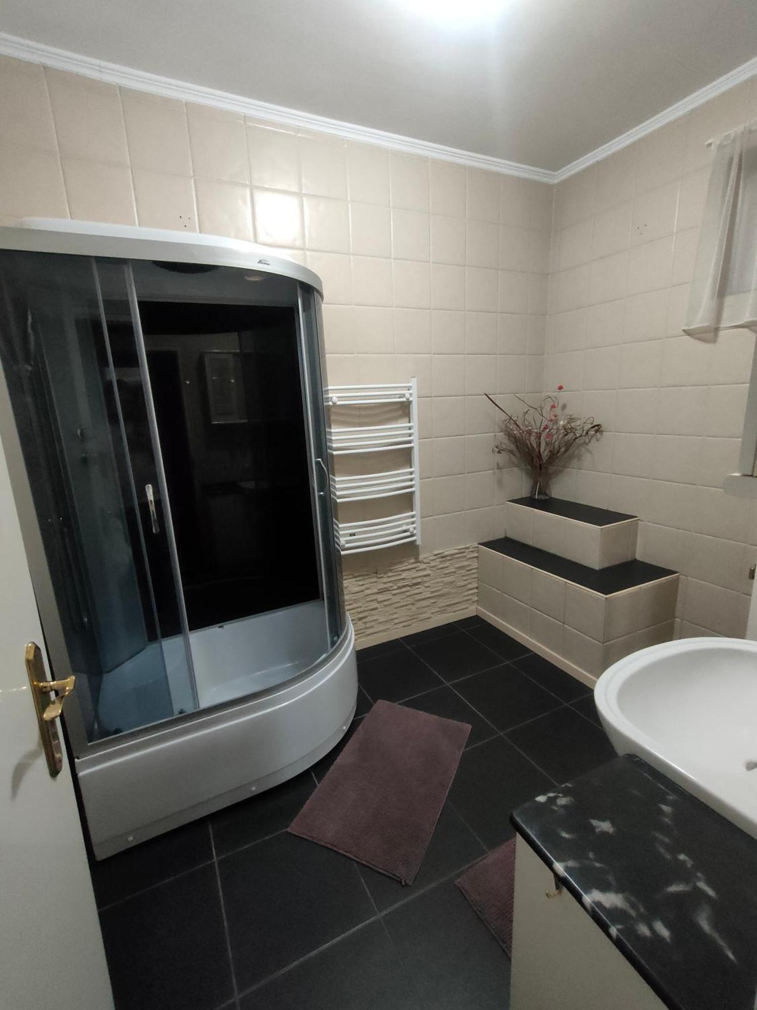 Nikolux Apartman Hajduszoboszlo Exterior photo